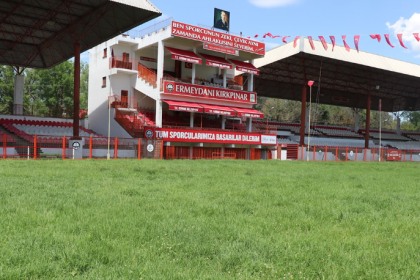 Kırkpınar, Kırkpınar yağlı güreş, başpehlivanlar, başpehlivan protestosu, Kırkpınar güreşleri