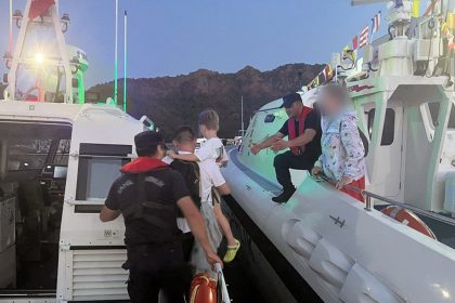 Fethiye açıklarındaki teknede, teknedeki çocuğun rahatsızlanması, çocuğun rahatsızlandığı