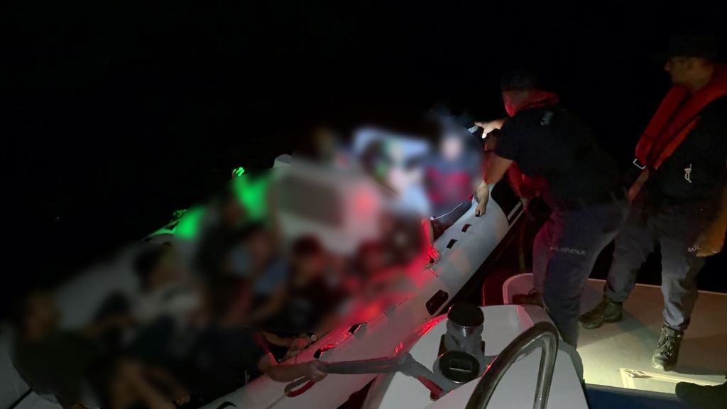 Fethiye ve Marmaris açıklarında, düzensiz göçmen