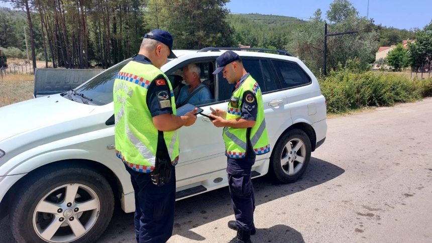 Muğla’da jandarma ekipleri, ‘huzur ve güven’ uygulamasında, il genelinde