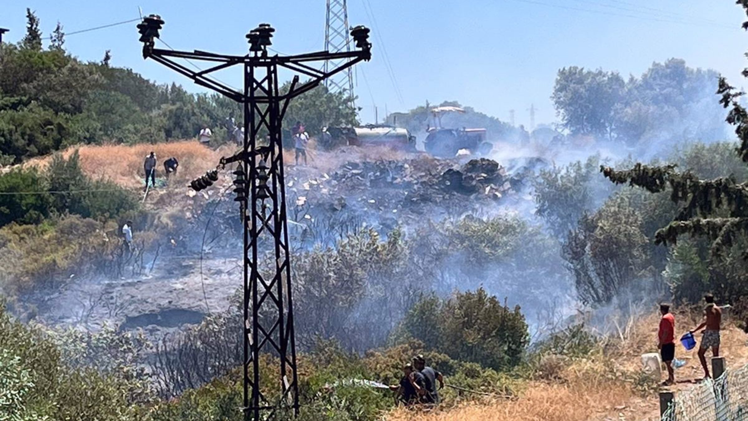 Bodrum’da bir trafonun patlamasıyla çıkan yangın, trafonun patlamasıyla meydana gelen yangın