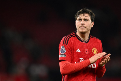 Victor Lindelöf, Jose Mourinho