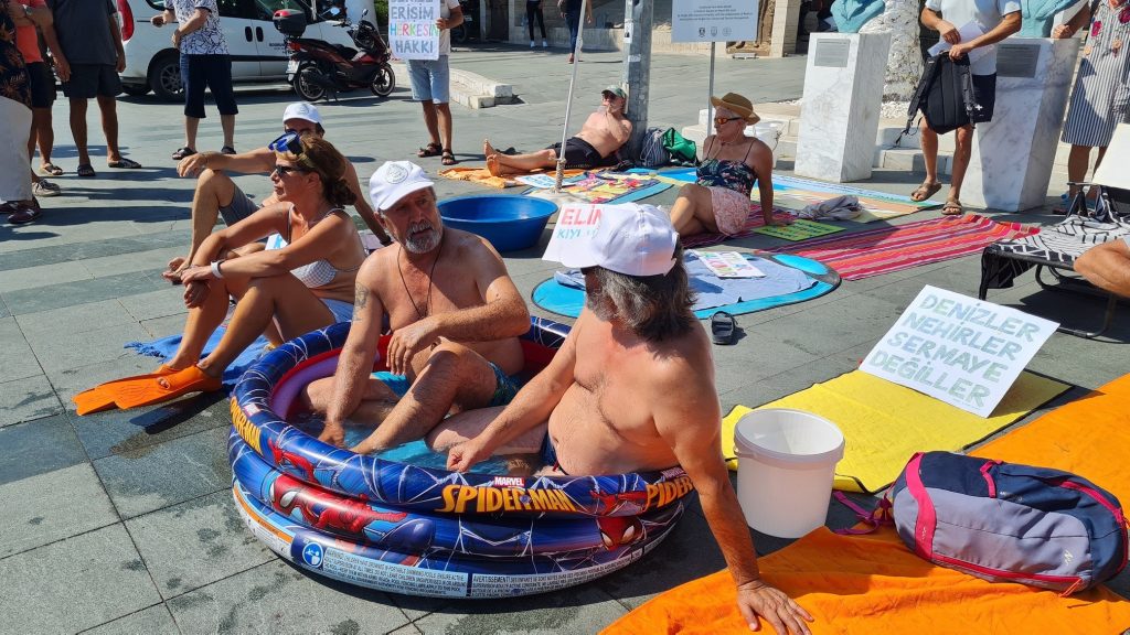 Özgür Kıyılar Bodrum İnisiyatifi bodrum kıyı işgali bodrum kıyı eylemi kıyı işgallerine karşı eylem kıyı işgali