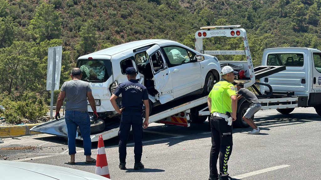 Göcek kaza fethiye trafik kazası fethiye kaza göcek mahallesi fethiye'de fransız uyruklu fethiyede bir fransız hayatını kaybetti