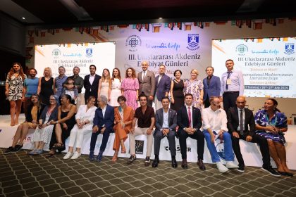 Akdeniz Edebiyat Günleri bodrum bodrum Edebiyat Günleri bodrum zülfü livaneli