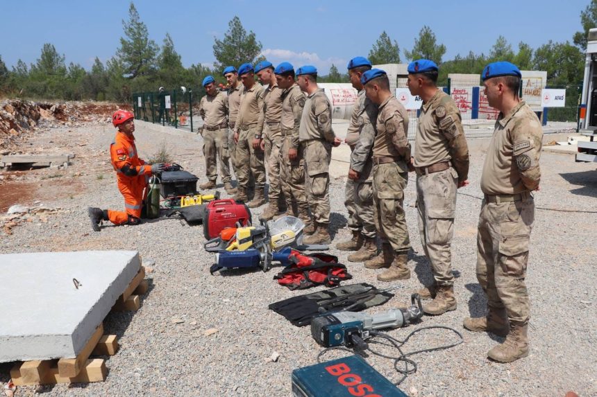 Muğla İl Jandarma Komutanlığı muğla deprem eğitimi jak eğitimi jandarma deprem eğitimi
