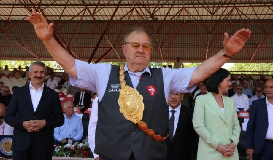 kırkpınar yağlı güreşleri finale kalanlar, mustafa tas pehlivan, 663 kırkpınar yağlı güreşleri, yusuf can zeybek, kırkpınar başcazgırı, Başcazgırı Şükrü Kayabaş
