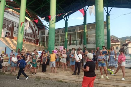 Fethiye Kent Konseyi Fethiye Kent Konseyi hayvan hakları için eylem Hayvanları Koruma Kanunu fethiyede sokak hayvanları için eylem fethiye sokak hayvanları basın açıklaması Fethiye Belediyesi Özer Olgun Kültür Merkezi