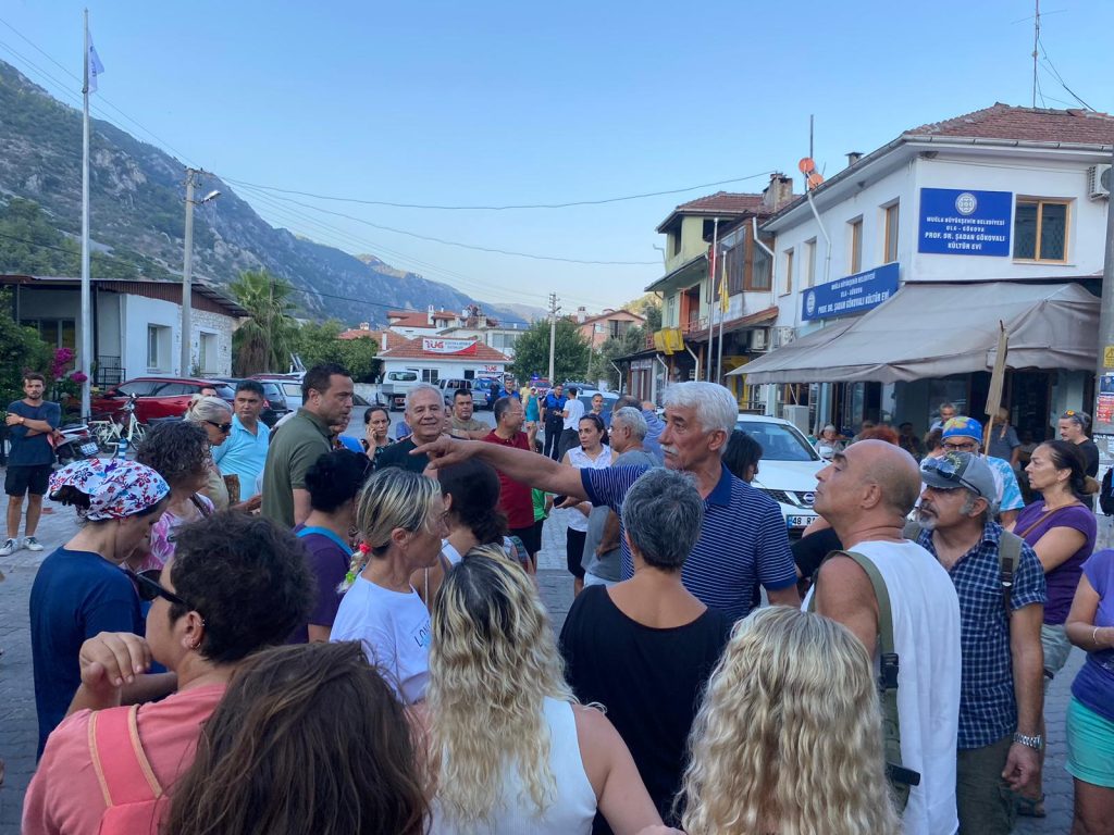 sokak hayvanları yasası  gökova sokak hayvanları basın açıklaması sokak hayvanları öldürüldü Gökova sokak hayvanları