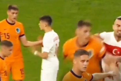Türkiye Hollanda maçında, Abdülkerim Bardakcı ve Arda Güler
