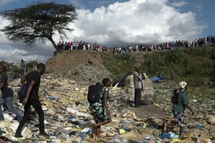 Kenya'da 42 kadını öldürüp çöplüğe atan seri katil, Kenya'da 42 kadını öldürdüğünü ve cansız bedenlerini çöplüğe attığını itiraf eden Jumaisi Khalusha