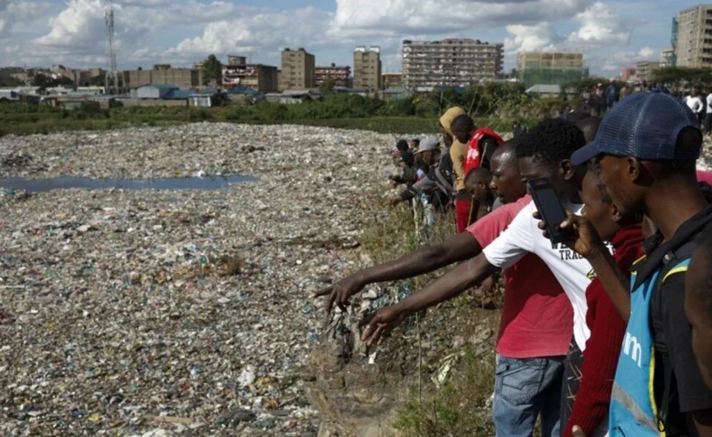 Kenya'da 42 kadını öldürüp çöplüğe atan seri katil, Kenya'da 42 kadını öldürdüğünü ve cansız bedenlerini çöplüğe attığını itiraf eden Jumaisi Khalusha
