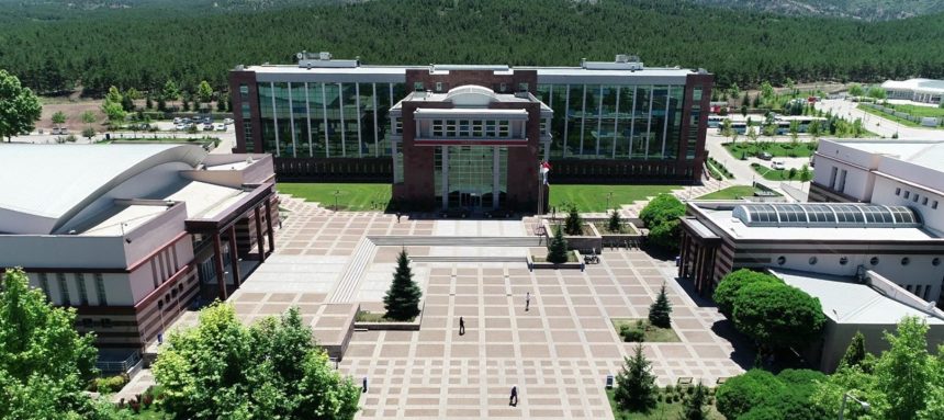 Eskişehir Osmangazi Üniversitesi, sekiz uluslararası sıralama kuruluşunun listelerine