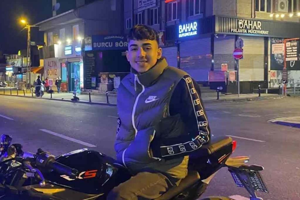 Kerem Kınık'ın kızı, Kınık'ın karıştığı kazada;