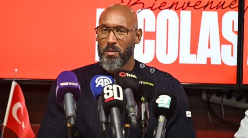 Anelka, Central Hospital Ümraniyespor,