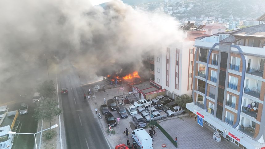 Milas’ta bir iş yerinde çıkan yangın, iş yerinde çıkan yangın