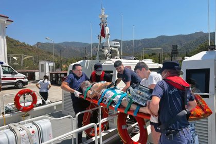 marmaris tıbbi tahliye marmaris sahil güvenlik marmaris sahil güvenlik tahliye marmaris denizde rahatsızlanan marmaris sahil güvenlik tıbbi tahliye