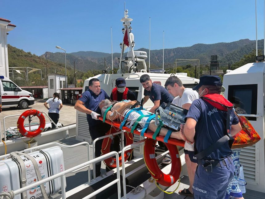marmaris tıbbi tahliye marmaris sahil güvenlik marmaris sahil güvenlik tahliye marmaris denizde rahatsızlanan marmaris sahil güvenlik tıbbi tahliye