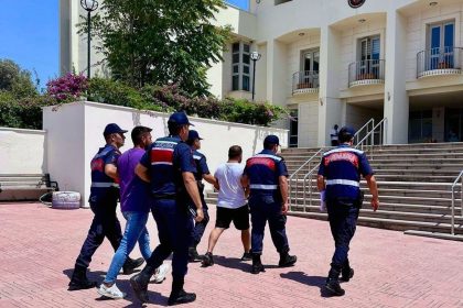 Muğla göçmen kaçakçılığı Muğla İl Jandarma Komutanlığı Muğla göçmen göçmen kaçakçılığı operasyonu muğla 20 tuutuklama