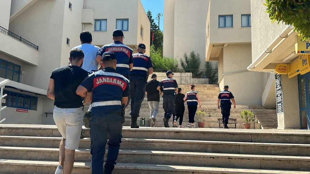 marmaris göçmen kaçakçılığı marmaris göçmen kaçakçısı marmaris göçmen marmaris göçmen operasyon marmaris çetibeli göçmen