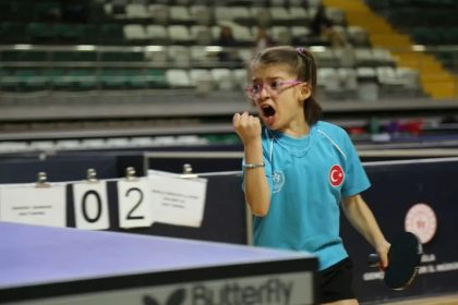 Aybige Feride Üstündağ Euro Mini Champs Muğlalı milli sporcu masa tenisi