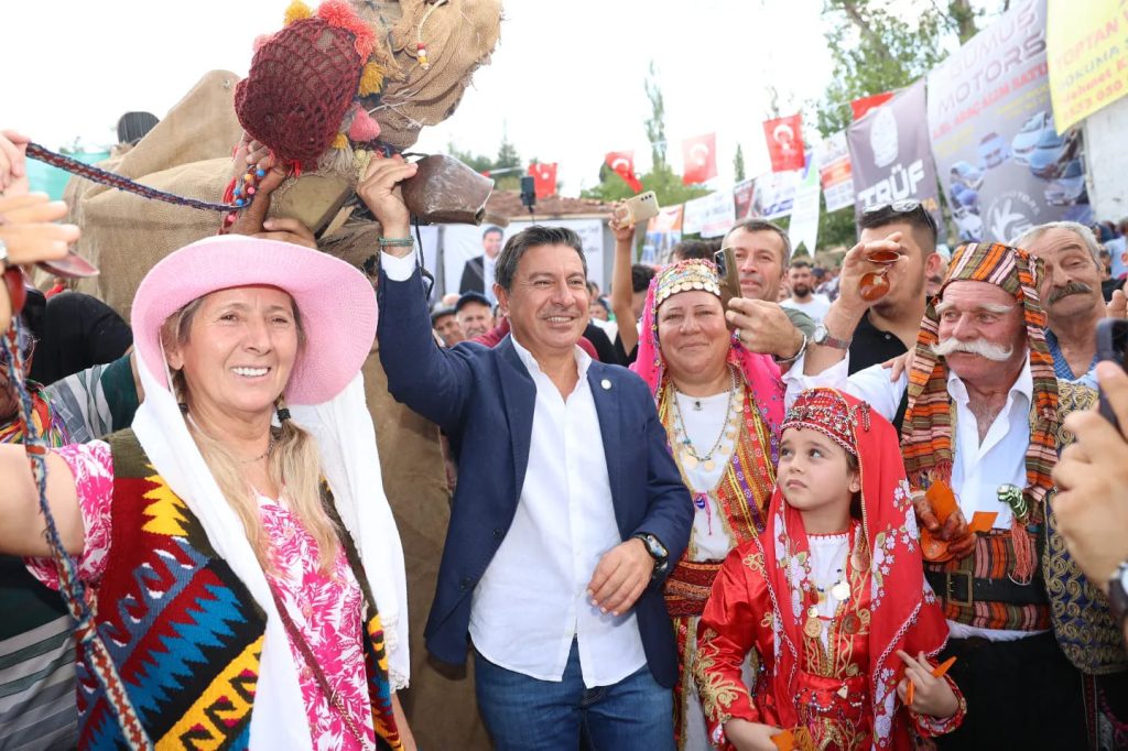 Devecik-Âmincik Şenliği Seydikemer’de Seydikemer Devecik-Âmincik Şenliği Ahmet aras seydikemer Muğla Büyükşehir Belediye Başkanı Ahmet Aras