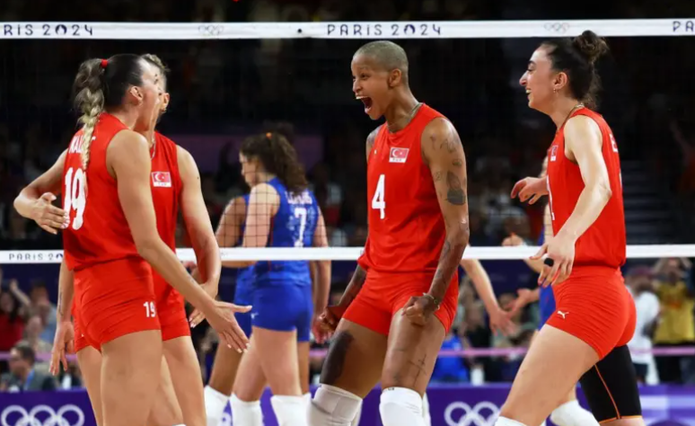 TRT 1 canlı Türkiye Çin Türkiye Çin voleybol maçı Türkiye Çin maçı hangi kanalda Çin Türkiye voleybol maçı saat kaçta
