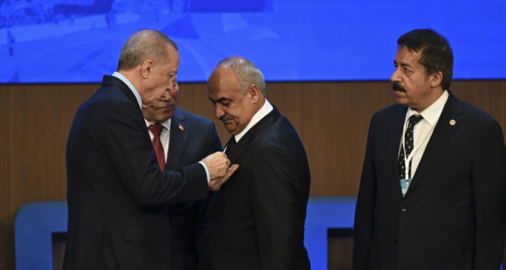 ak parti'ye katılan belediye başkanları
ak parti'ye geçen belediyeler
akp ye geçecek belediye başkanları
ak partiye kimler katılacak
akp ye geçen belediye başkanları