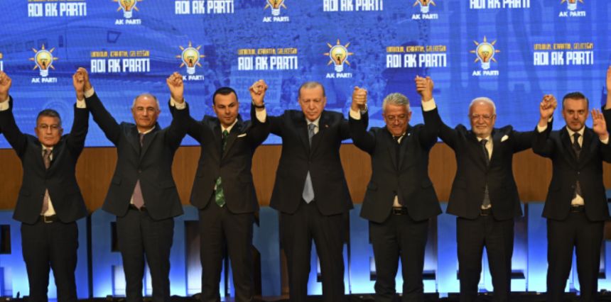 ak parti'ye katılan belediye başkanları ak parti'ye geçen belediyeler akp ye geçecek belediye başkanları ak partiye kimler katılacak akp ye geçen belediye başkanları