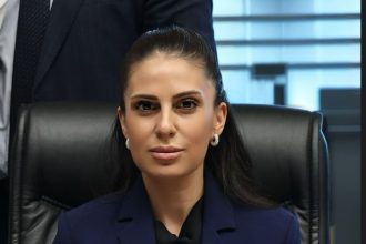 CHP Muğla Milletvekili Gizem Özcan AK Parti Fethiye İlçe Başkanı Murat Çağlar Ayıkol