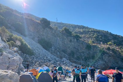 ölüdeniz izinsiz çadır Ölüdeniz Mahallesi Fethiye Belediyesi zabıtaları