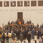 Meclis kavga, TBMM kavga, Ahmet Şık, Alpay Özalan, Mecliste kavga.