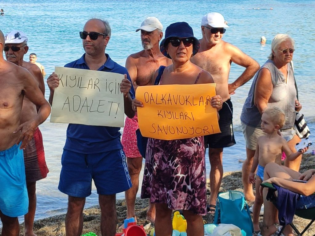 Kıyı Hareketleri Dayanışma Ağı Datça basın açıklaması KIYIDA basın açıklaması Kıyı Kanunu Kıyı Kanunu açıklaması