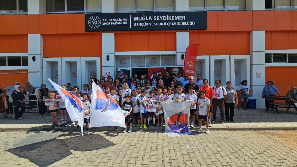 seydikemer koşu seydikemer yol koşusu seydikemer gençlik ve spor seydikemer yarış seydikemer 30 ağustos koşu