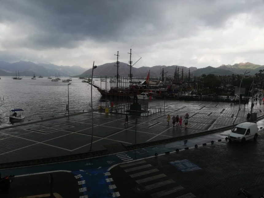 Marmaris yağış marmaris hava durumu marmaris sağanak yağış marmaris yağmur gök gürültülü sağanak marmaris