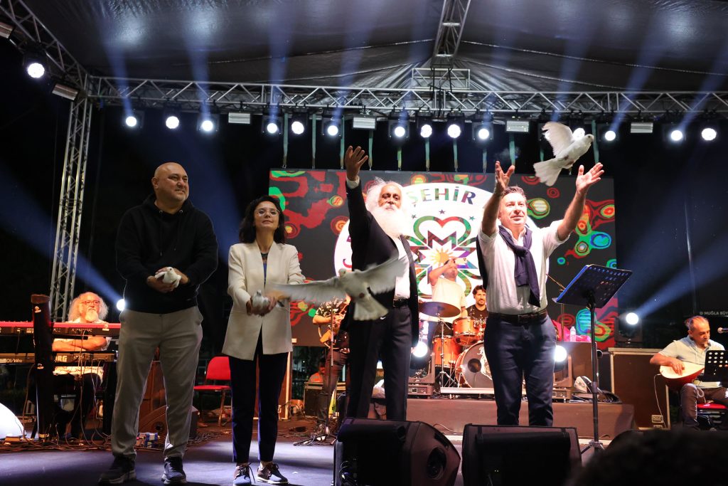 Dünya Barış Günü Muğla suavi konser suavi Dünya Barış Günü