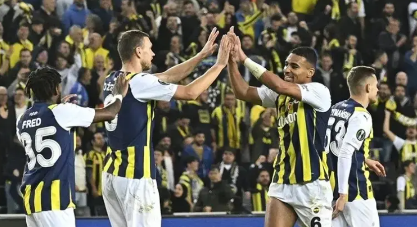 Fenerbahçe Union Saint-Gilloise muhtemel 11
Fenerbahçe maç kadrosu
Fenerbahçe Union Saint-Gilloise maç kadrosu
Fenerbahçe Union Saint-Gilloise maçı
Fenerbahçe Union Saint-Gilloise 11ler Fenerbahçe maçı