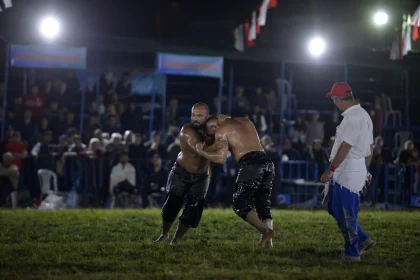 elmalı yağlı güreşleri elmalı güreşleri elmalı elmalı güreşleri yarı finaller başpehlivanlar