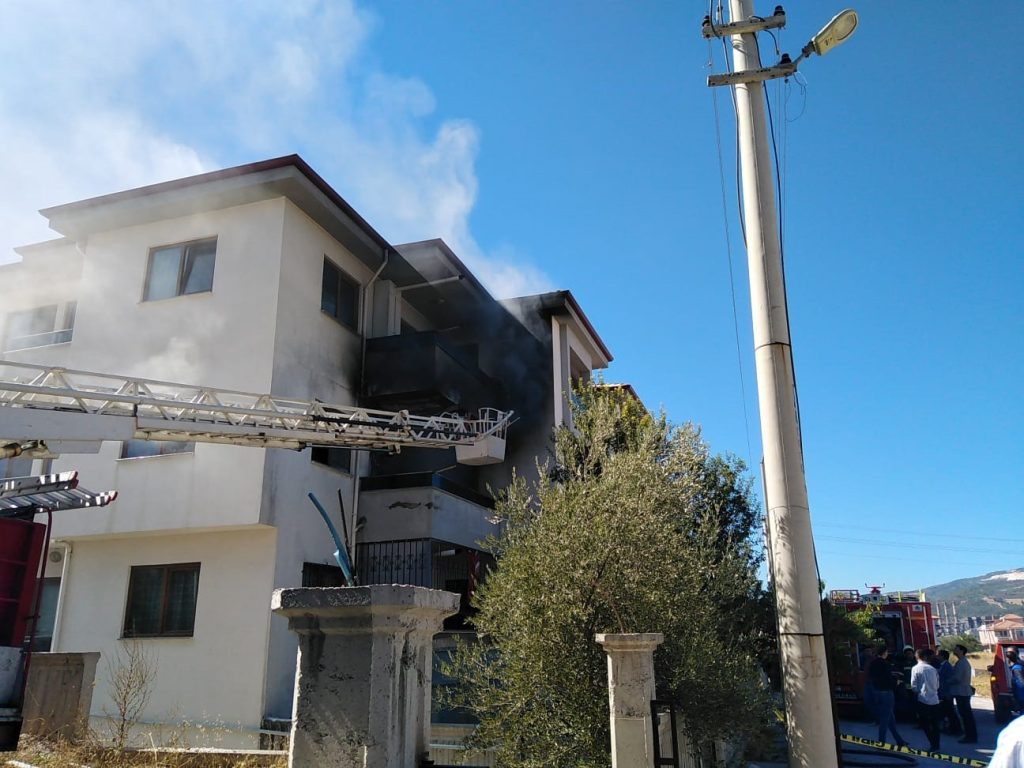 yatağan yangın yatağan ev yangın yatağan yangın son dakika yatağan son dakika muğla yatağan yangın