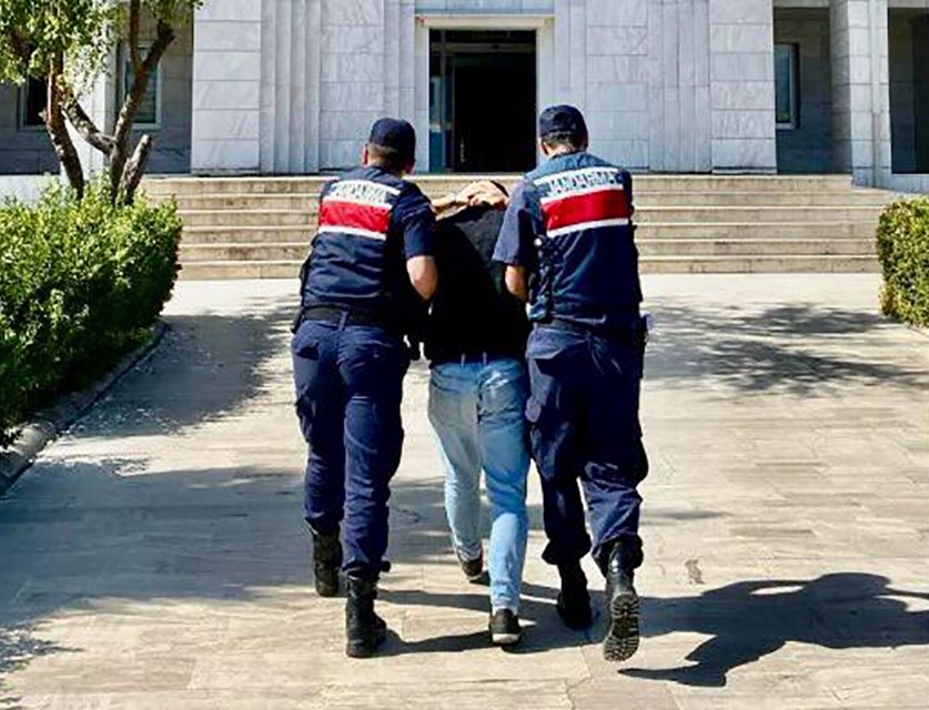 Muğla jandarma operasyonu  Menteşe aranan suçlu Milas aranan suçlu milas ve menteşe operasyon
