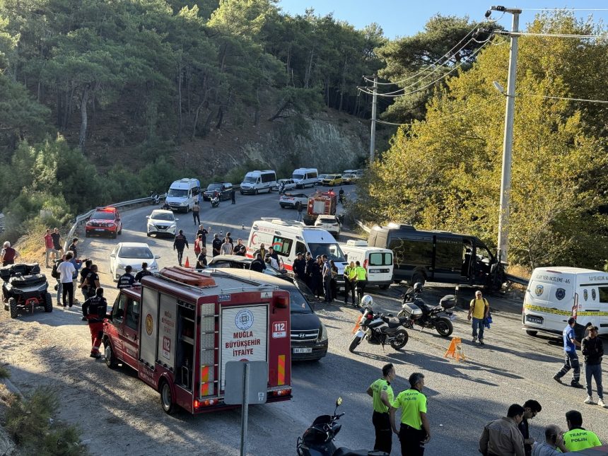 Fethiye ölüdeniz yolu Fethiye zincirleme trafik kazası Fethiye trafik kazası ölüdeniz trafik kazası muğla zincirleme trafik kazası