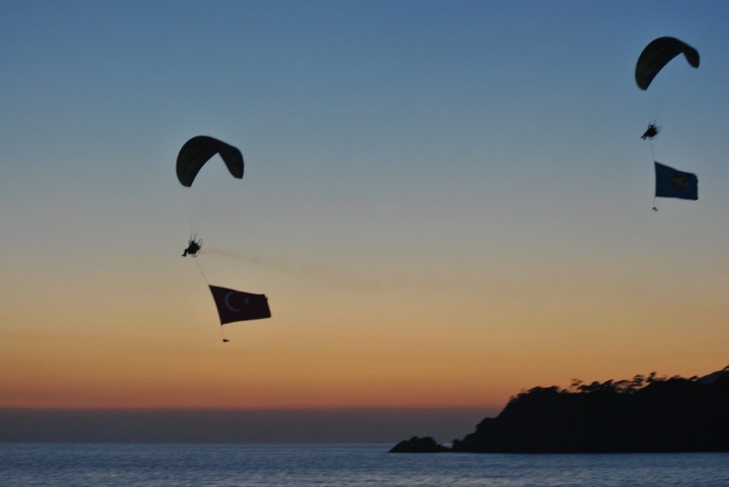 babadağ paraşüt Uluslararası Fethiye Ölüdeniz Hava Oyunları Festivali  Fethiye festival babadağ 