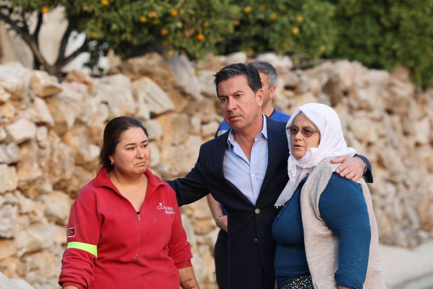 Muğla Büyükşehir Belediyesi Muğla Büyükşehir Belediyesi yardım desteği muğla yangın desteği muğla dalaman ve menteşe yangınları yangın desteği