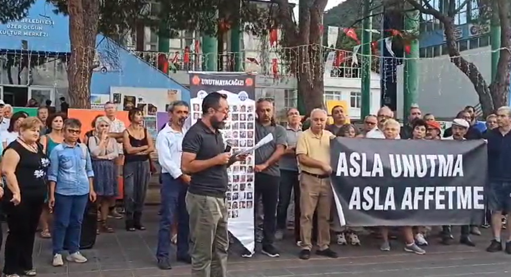 Ankara Gar Katliamı Fethiye basın açıklaması Ankara Gar Katliamı basın açıklaması Fethiye 10 ekim basın açıklaması Fethiye KESK