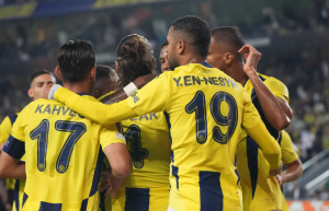 Samsunspor Fenerbahçe muhtemel 11 Fenerbahçe maç kadrosu Samsunspor Fenerbahçe maç kadrosu Samsunspor Fenerbahçe maçı Samsunspor Fenerbahçe 11ler