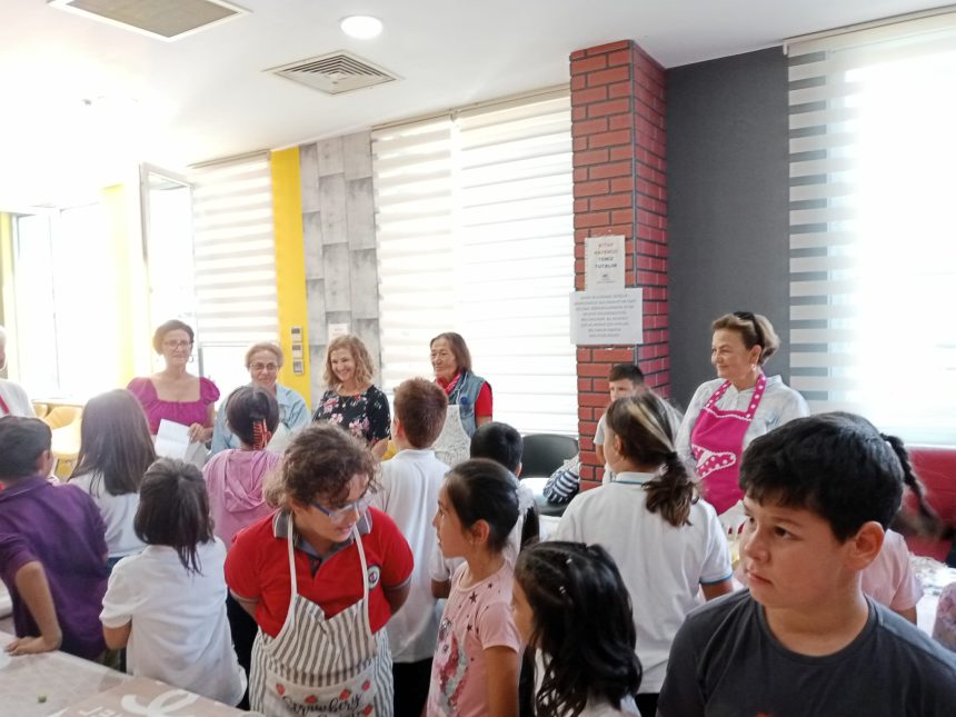 Gelenekten Geleceğe Sağlıklı ve Aktif Yaş Alma Programı Fethiye Sağlıklı ve Aktif Yaş Alma Programı Fethiye Gelenekten Geleceğe Gelenekten Geleceğe projesi