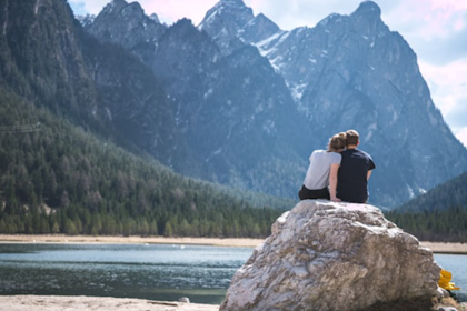 En İyi Aşk Temalı Diziler: İzlerken Kalbinizi Isıtacak Romantik Yapımlar
