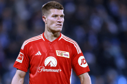 kevin behrens, kevin behrens gökkuşağı, kevin behrens homofobi, gökkuşağı forma, wolfsburg