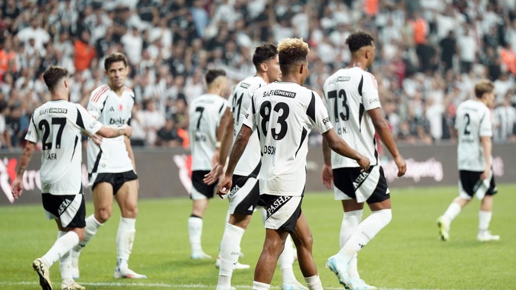 Beşiktaş Göztepe muhtemel 11 Beşiktaş maç kadrosu Beşiktaş Göztepe maç kadrosu Beşiktaş Göztepe maçı Beşiktaş Göztepe 11ler