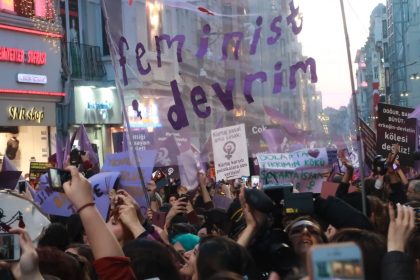 fkdd 25 kasım ‘Kadına Yönelik Şiddeti Fethiye Kadın Danışma ve Dayanışma Derneği